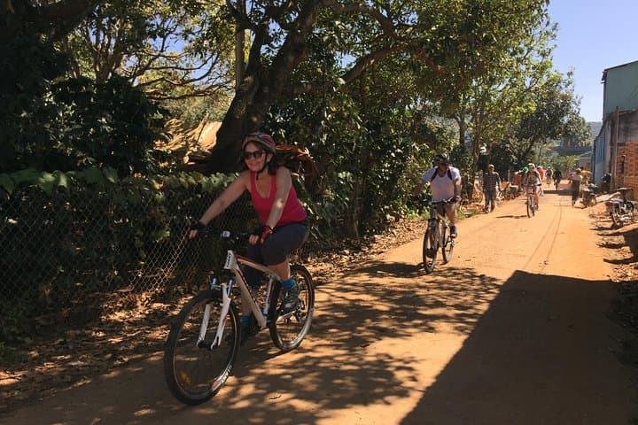 Dalat Mountain Biking Tour: 4–5 Hour Semi‑Technical Ride North of Da Lat photo 2