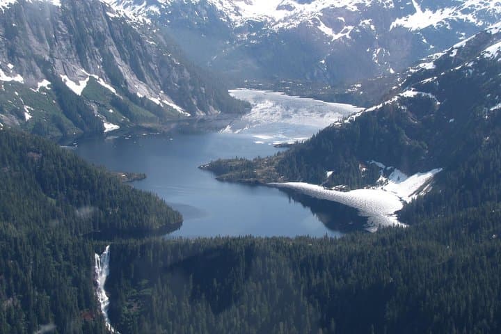 Discover Alaska’s Misty Fjords: A Seaplane Adventure into Untamed Wilderness photo 3