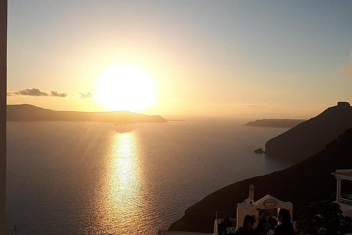 Discover Santorini: 5-Hour Private Tour of Caldera Villages, Black Beaches & Akrotiri Lighthouse