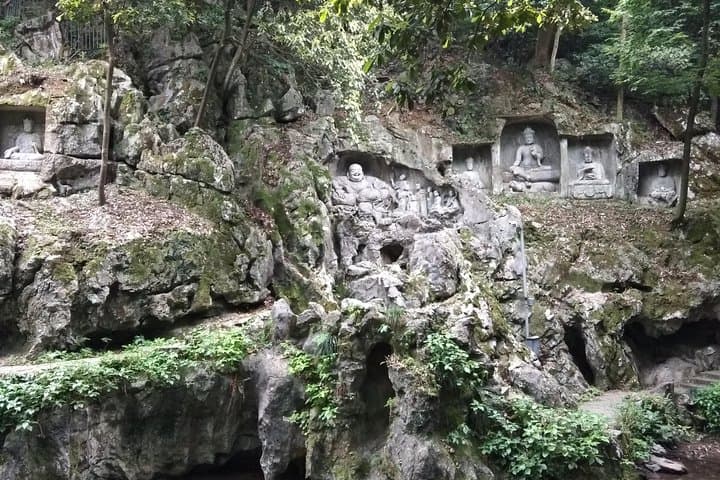 Zen Temple Visit and Longjing Tea Tasting — Day Tour in Hangzhou photo 3