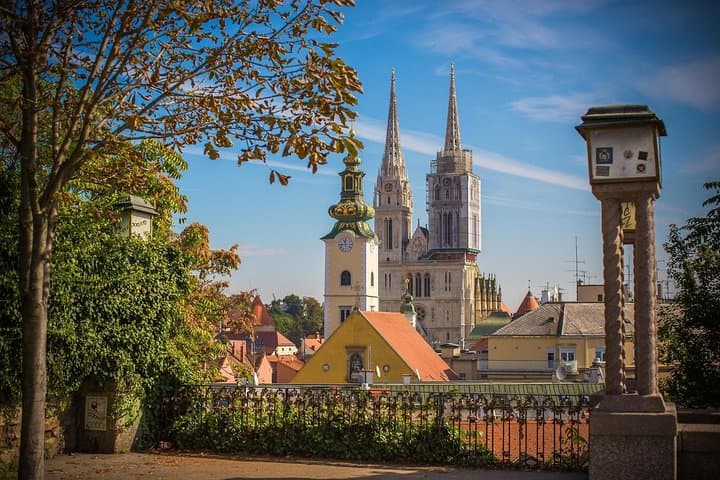 Zagreb to Split Express: 4-Day Croatia Highlights Tour through Plitvice & Diocletian's Palace