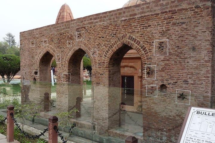 Amritsar City Tour: Golden Temple, Jallianwala Bagh & Wagah Border (2 Nights) photo 5