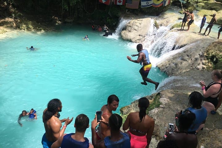 Blue Hole Ocho Rios: Practical Guide to Jamaica’s Rope-Jump Waterfalls (Transport Only) photo 6