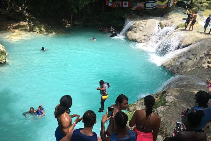 Blue Hole Ocho Rios: Practical Guide to Jamaica’s Rope-Jump Waterfalls (Transport Only)