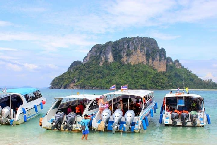 Krabi 4-Island Speedboat Snorkeling Tour with Lunch photo 5