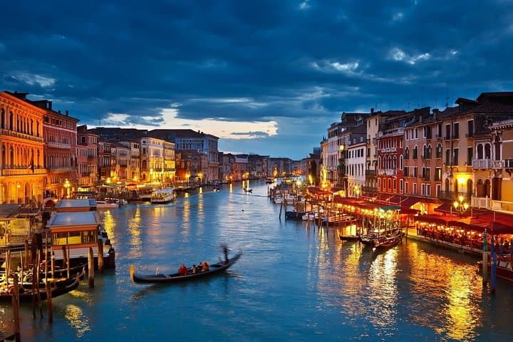 Ghosts of Venice: Night Walk Through Legends, Secrets, and Hidden Corners photo 4