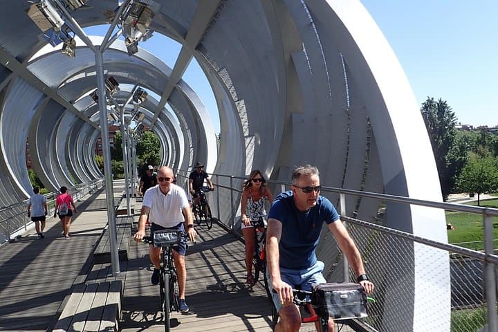 Cycle Madrid's Green Belt: Parque del Oeste, Manzanares & Casa de Campo photo 5