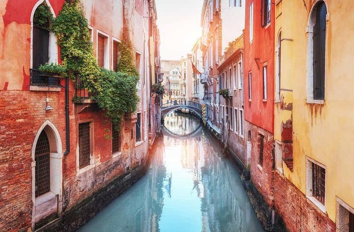 Venice Walking Tour and 30-Minute Gondola Ride — St. Mark’s to Rialto photo 2