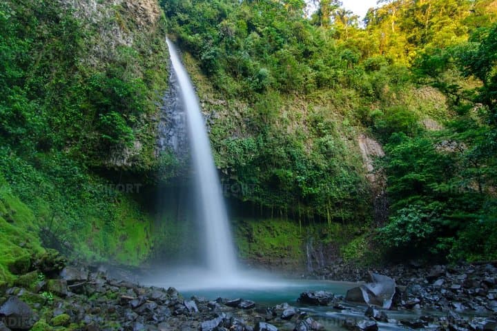 La Fortuna Waterfall Skip-the-Line Admission & Visitor Guide photo 3