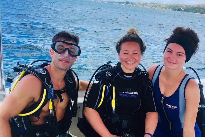 Two-Tank Scuba Dives at West Bay Beach — Cruise-Friendly Roatán Dive Trip photo 5