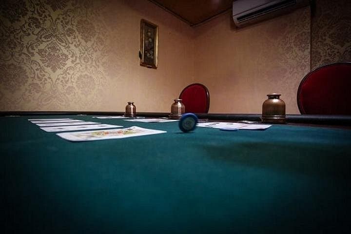 Casino Royale Escape Room Barcelona: 60-Minute High-Stakes Puzzle photo 2