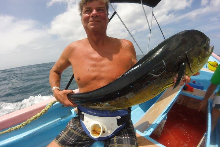 Bottom Wreck Fishing Tour in Tobago: Reel in Red Snapper and Grouper on a Caribbean Shipwreck photo 4