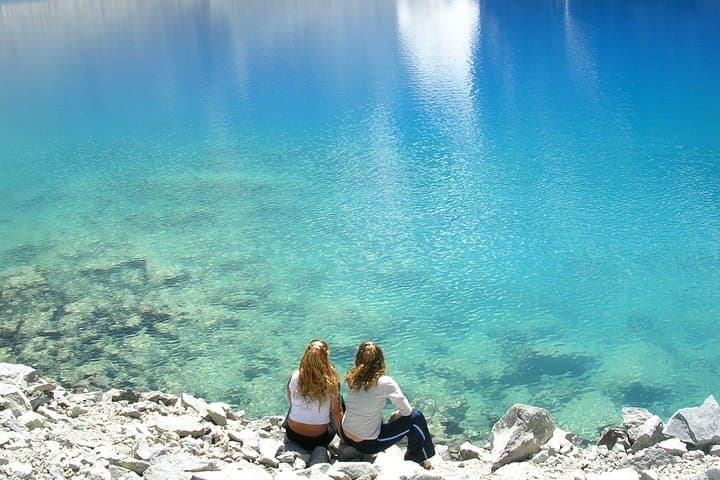Laguna 69 Day Trek: Huaraz Blue Lake Hike photo 2