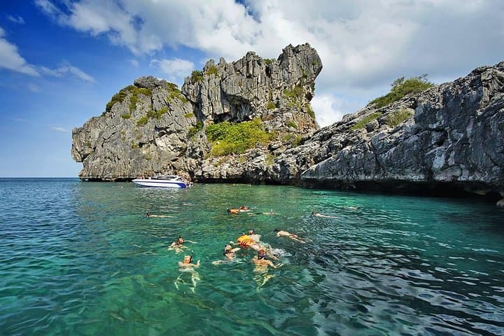 Angthong Marine Park Full-Day: Snorkel, Sea Kayak & Emerald Lagoon from Koh Samui photo 2