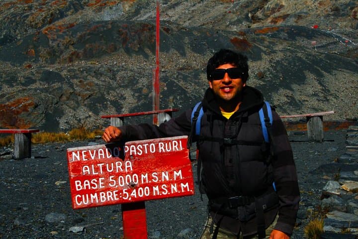 Pastoruri Glacier Day Trip: High-Altitude Hike to a Retreating Tropical Glacier photo 4