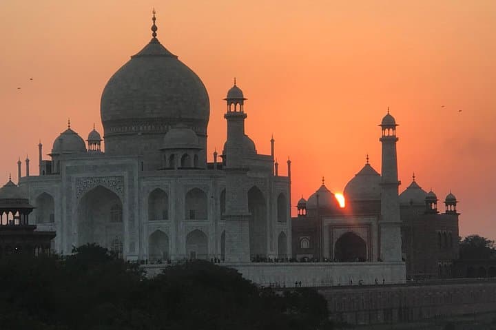 Same-Day Taj Mahal & Agra Fort Tour from Delhi by Superfast Train photo 5
