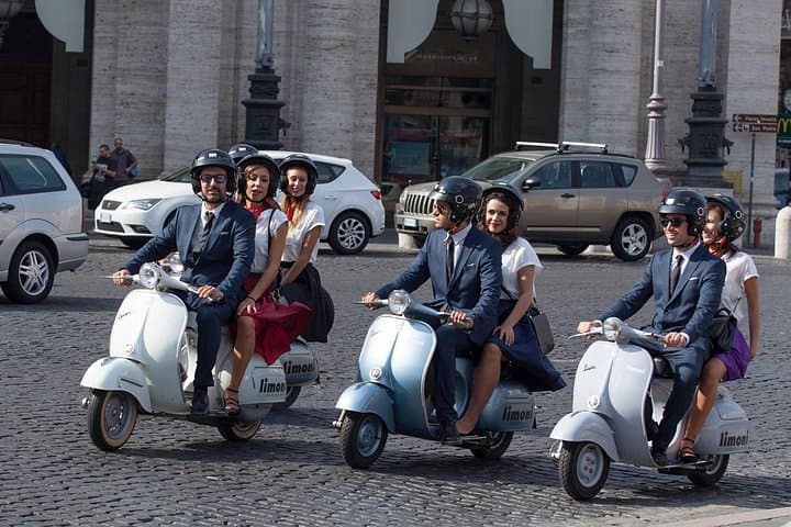 Rome Vespa Grand Tour: 3–4 Hour Scooter Sightseeing Through Historic Rome photo 4
