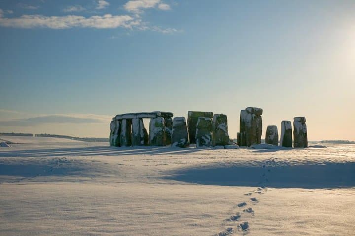 Morning Special Access to Stonehenge: Guided Tour from London with Salisbury Cathedral photo 4