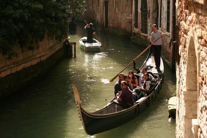 Gondola Ride and St Mark's Basilica Guided Tour — Venice by Water and History photo 4