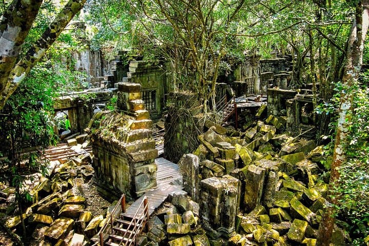 Explore Beng Mealea: Half-Day Private Temple Adventure from Siem Reap photo 2