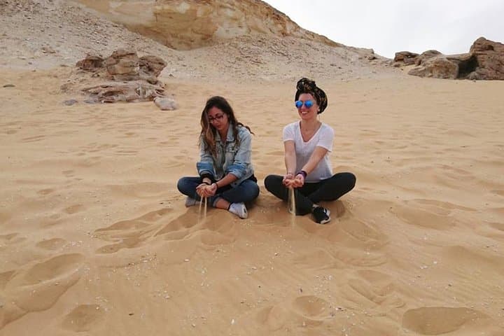 3-Day White Desert and Bahariya Oasis Camping Adventure from Cairo