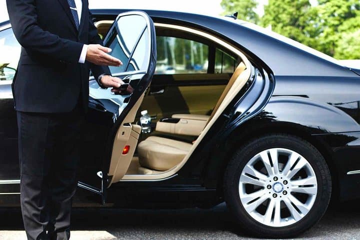 Dubai Private Intercity Transfer — 4-Seater Premium Car to UAE Emirates photo 6