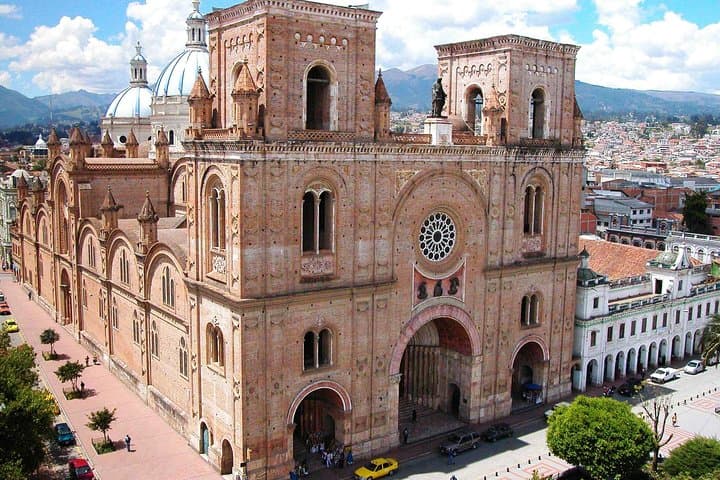 Cajas National Park and Cuenca Day Tour — Lakes, Páramo and City Sights photo 3