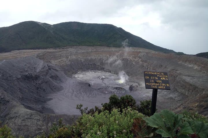 Half-Day Poás Volcano Tour from San José: Crater Views & Cloud Forest photo 3