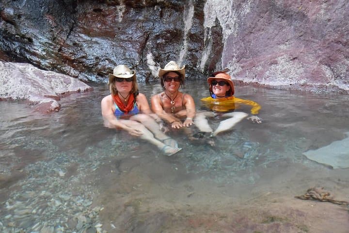 Hoover Dam and Black Canyon Kayak Day Trip: Paddle to Hot Springs, Emerald Cave & Hidden Beaches photo 2