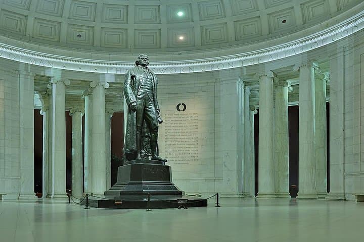 Private DC Monuments by Moonlight: Night Tour of the National Mall photo 5