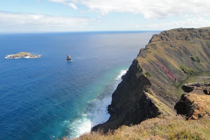 Full-Day Easter Island Birdman Tour — Orongo, Rano Kau & Tahai photo 4
