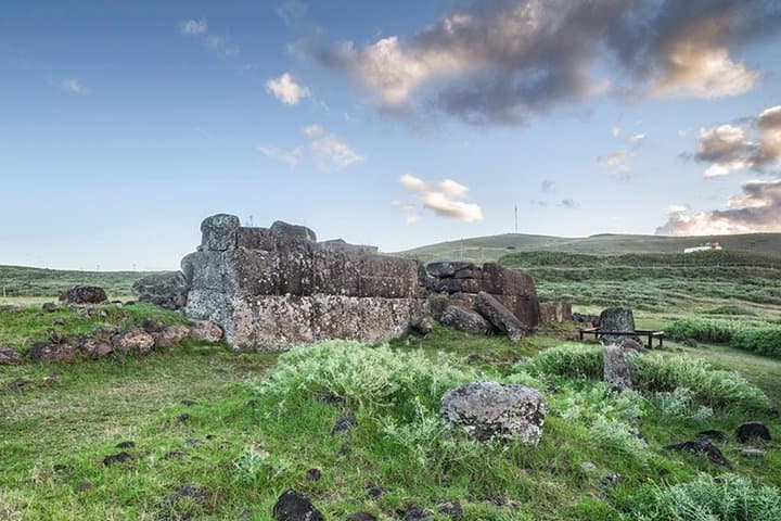 Full-Day Easter Island Birdman Tour — Orongo, Rano Kau & Tahai photo 6
