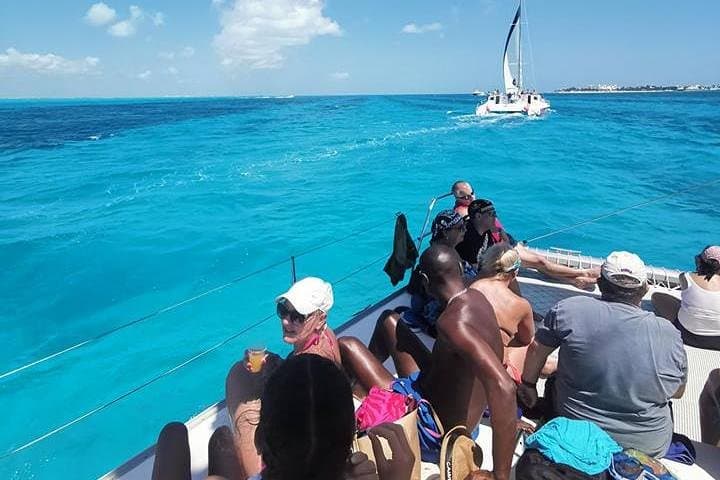 Isla Mujeres Premium Catamaran: Snorkel the Mesoamerican Reef & Underwater Museum