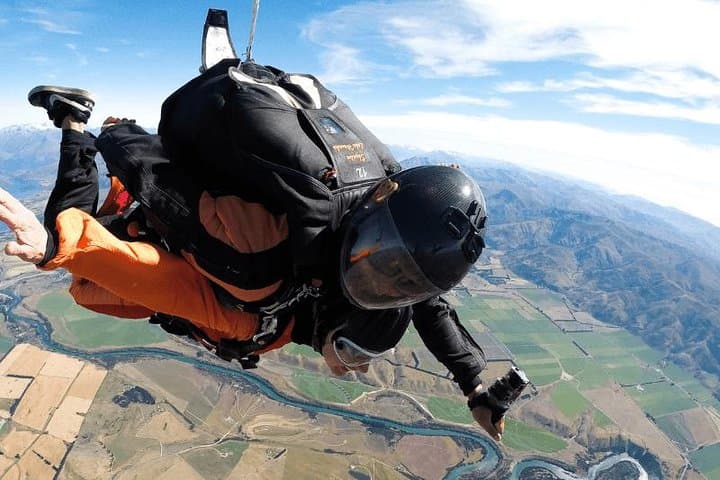Tandem Skydive Wanaka: Soar Over Southern Alps and Lake Wanaka photo 4