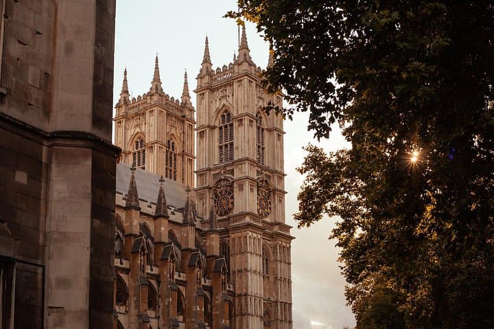 90-Minute Private London Kickstart Walking Tour — Big Ben, Westminster & Covent Garden photo 4
