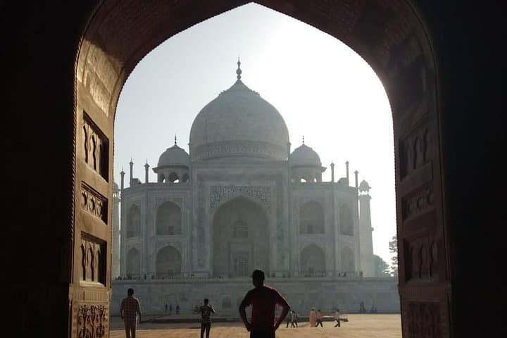 Same-Day Agra: Taj Mahal & Agra Fort Private Car Tour from Delhi photo 3