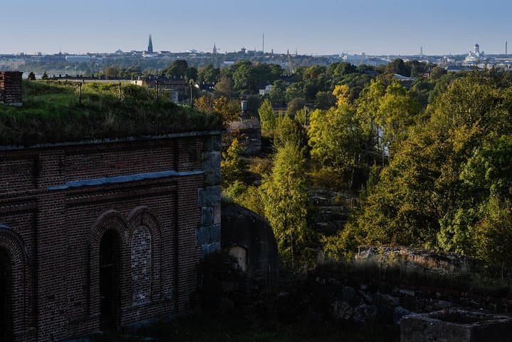 RedRIB Helsinki Experience 2: RIB Tour to Vallisaari, Suomenlinna & Archipelago photo 3
