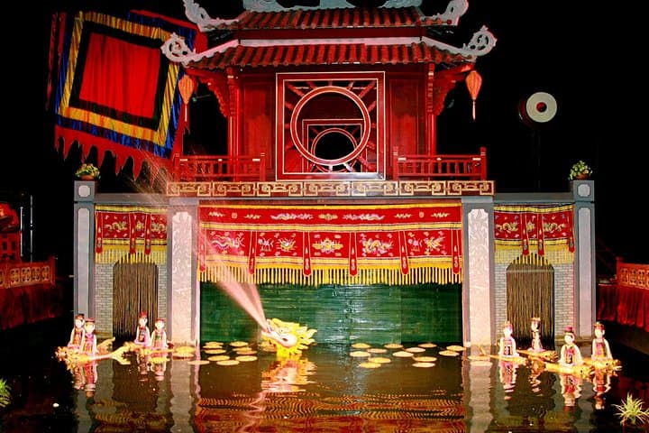 Hanoi Evening Cyclo Ride and Thang Long Water Puppet Show with Dinner photo 3