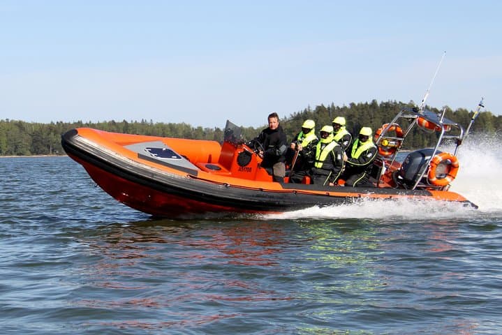Redrib Archipelago Experience: RIB Boat Tour, Sauna & Islands from Helsinki photo 3