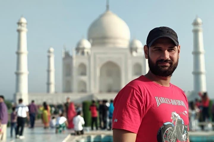 Private Taj Mahal Day Trip from Delhi with Lunch and Guide photo 6