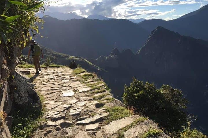 Short Inca Trail: 2-Day Camping Trek to Machu Picchu via Wiñay Wayna photo 5