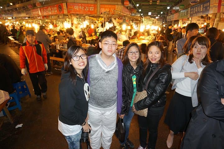 Seoul Night Private Tour: Korean BBQ, N-Seoul Tower & Night Markets photo 3