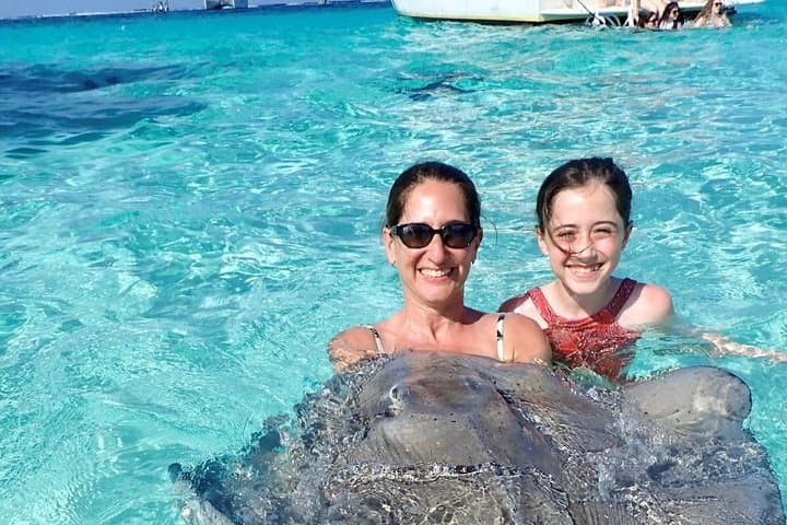 Stingray City Experience: Snorkel with Grand Cayman's Wild Rays photo 3