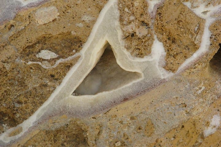 Rossing Mountain Mineral Tour from Swakopmund — Geology, Quartz & Desert Flora photo 5