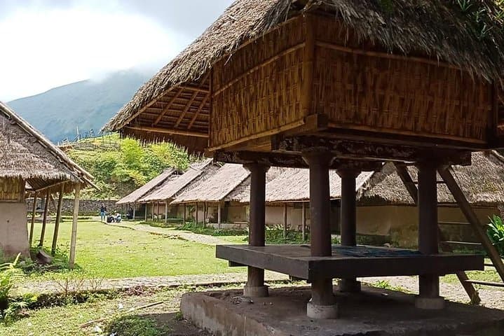Sembalun Tour: Rinjani's High-Valley Villages and Strawberry Farms photo 4