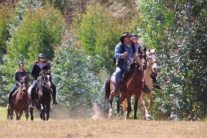Cusco Horseback Mystic Tour to Temple of the Moon & Chacan Mountain