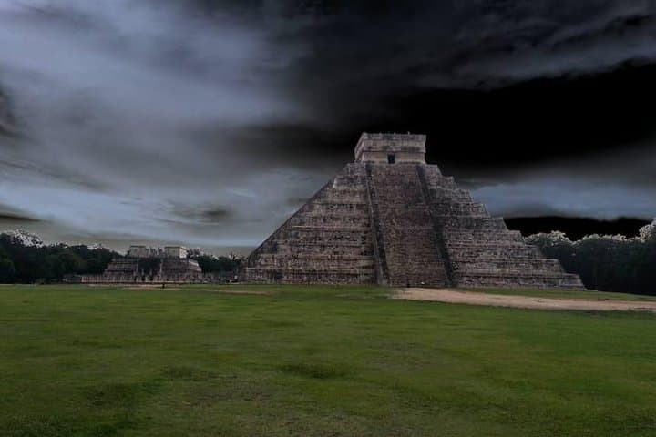 Chichen Itzá Sunset and Cenote Tour: Evening Ruins & Refreshing Swim photo 2