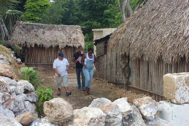 Chichen Itzá Sunset and Cenote Tour: Evening Ruins & Refreshing Swim photo 5