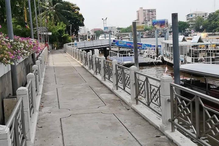 Evening Cycling in Bangkok & Thonburi: Night Bike Tour of Markets and Riverside photo 2