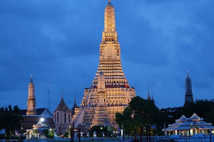 Evening Cycling in Bangkok & Thonburi: Night Bike Tour of Markets and Riverside